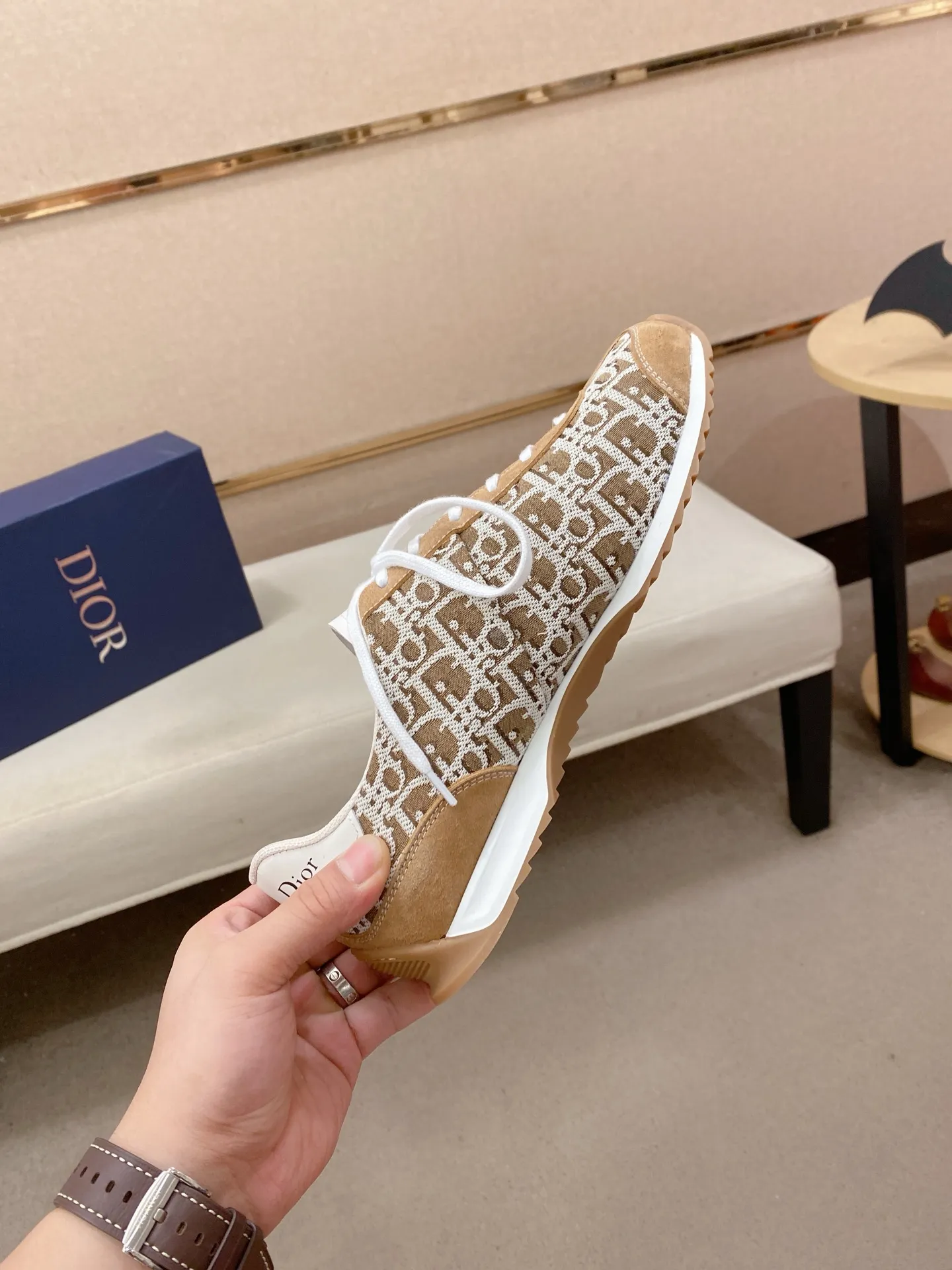 Men's shoes💰: 440💰Couple style💏 [Dior·Dior] New casual sports style men's shoes, new spring and summer design, perfect workmanship, lace-up lazy style to create wardrobe quality, upper: imported first-layer cowhide, mesh breathable lining soft and comfortable, ultra-light TPU wear-resistant outsole, simple, versatile fashion men's shoes, excellent color code number 35--44. (45,46 customized items are not returnable or exchangeable)